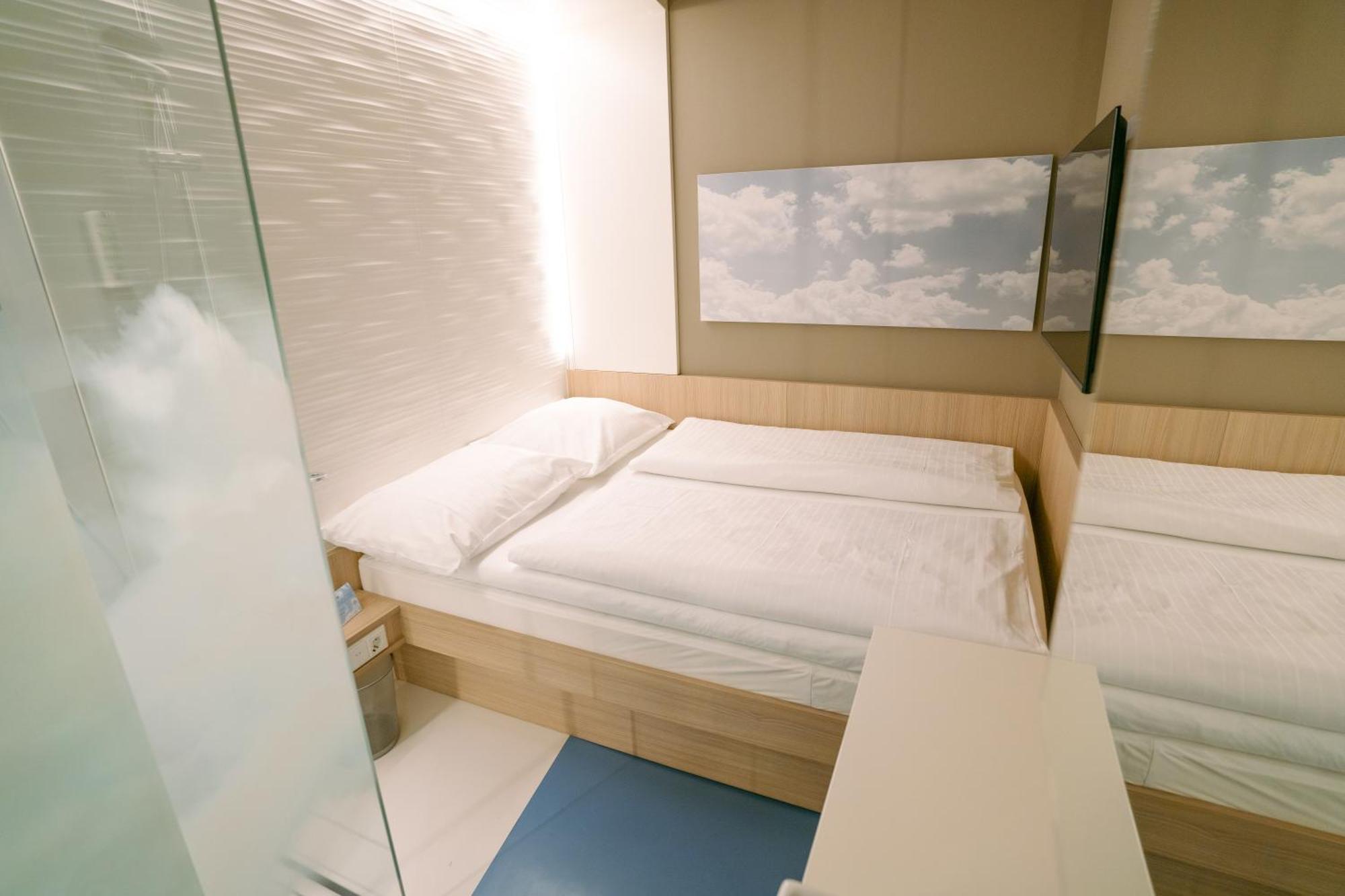 My Cloud Transit Hotel - Guests With International Flight Only! Frankfurt am Main Eksteriør billede