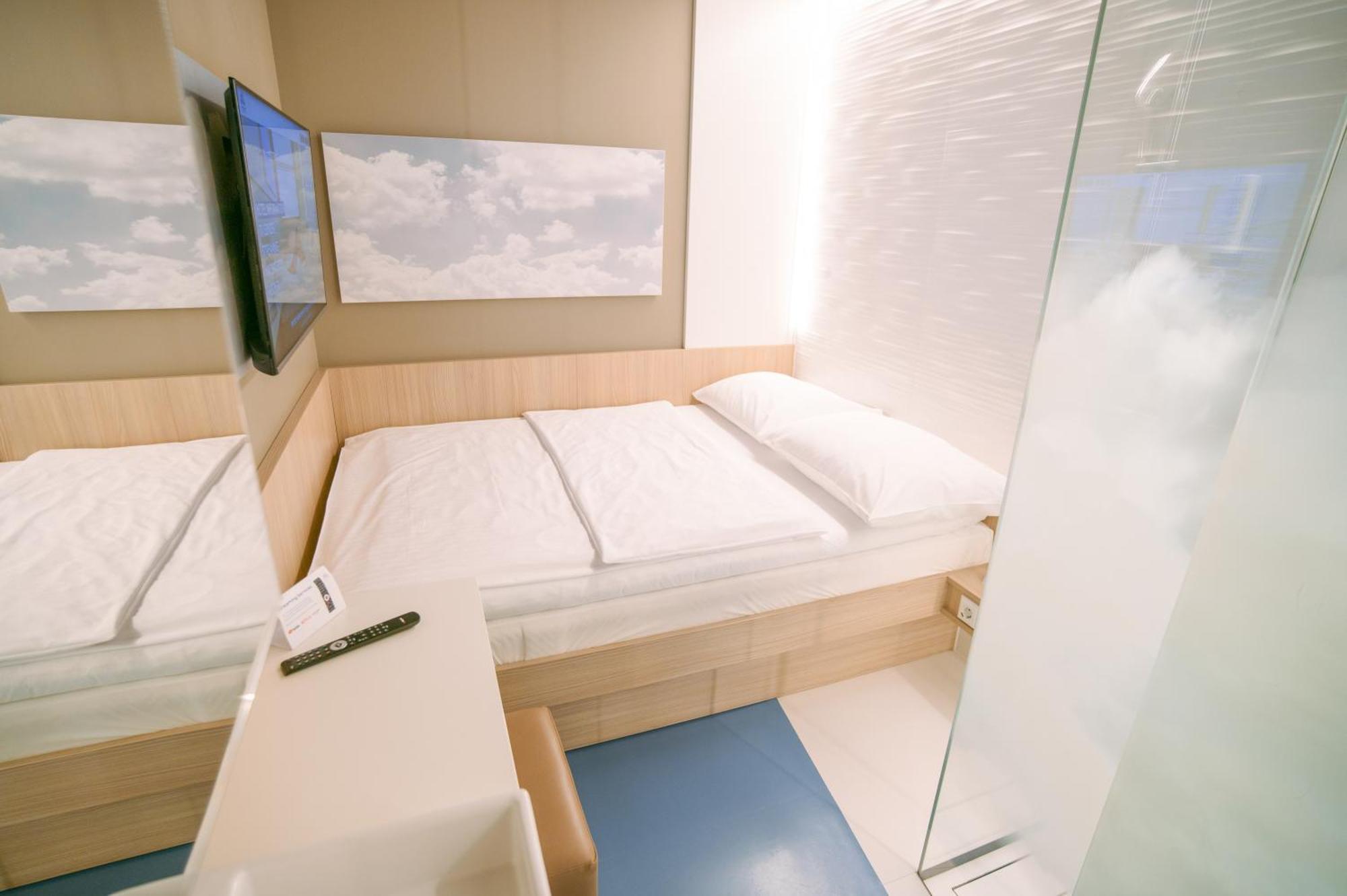 My Cloud Transit Hotel - Guests With International Flight Only! Frankfurt am Main Eksteriør billede
